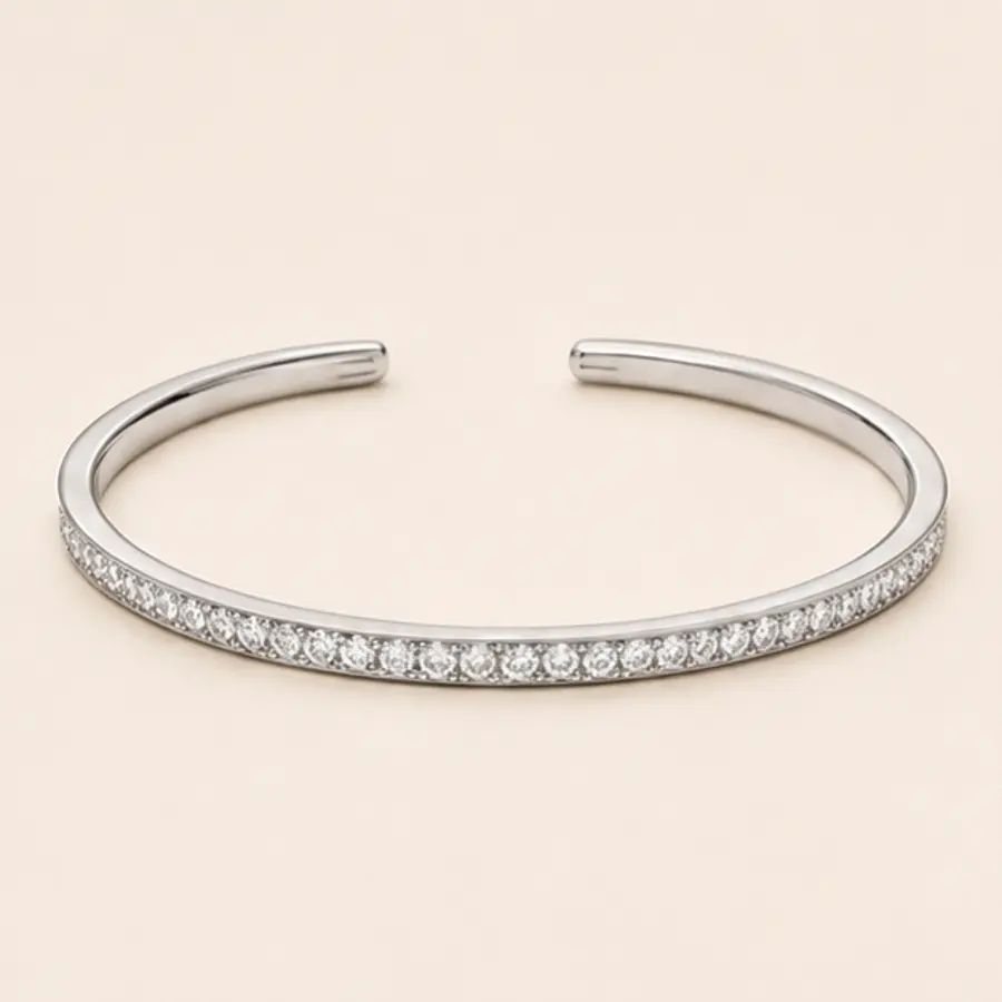 The Pavé Cuff diamond jewellery