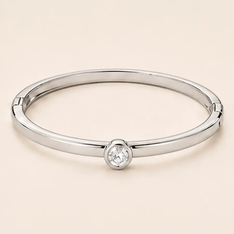 The Solitaire Bangle diamond jewellery