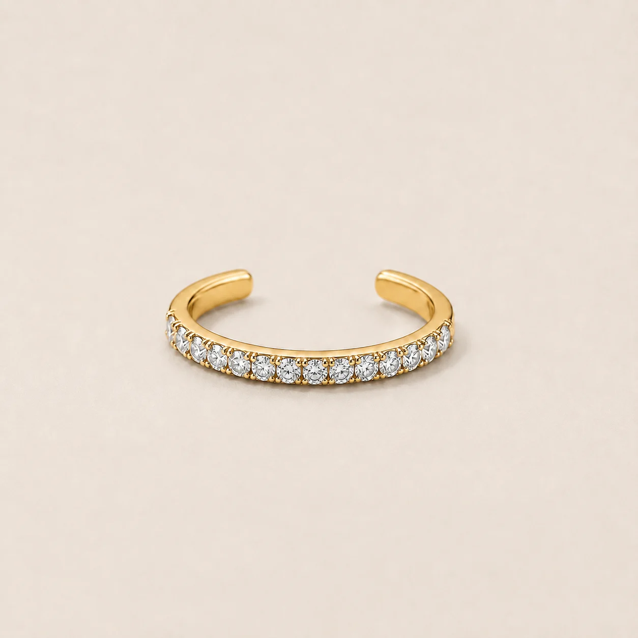 The Éclat Ear Cuff diamond jewellery
